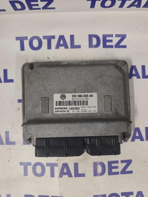 Calculator Motor (ECU) Skoda Fabia I (6Y) 1.2 HTP (64 CP) - 03E906033AN / 5WP44234
