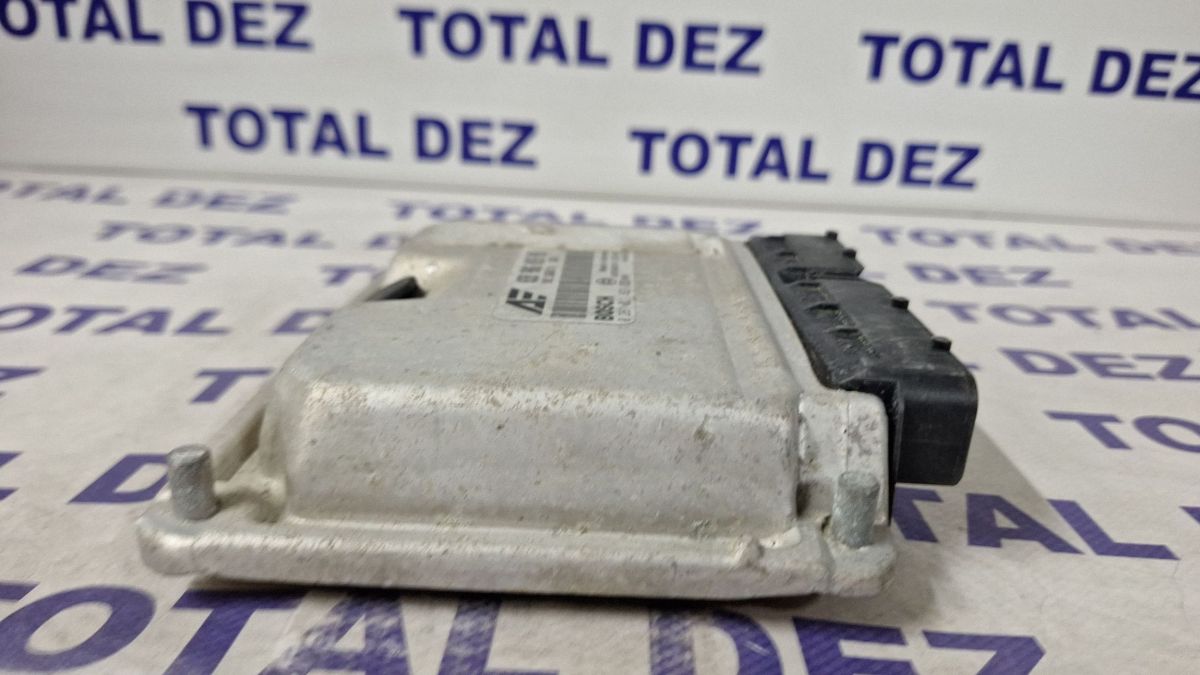 Calculator motor (ECU) Ford Galaxy 2001 - 038906019NB 0281011821