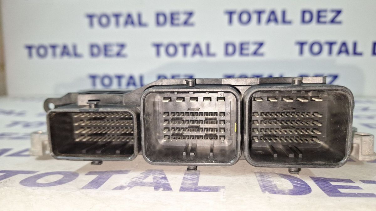 Calculator motor (ECU) Peugeot 208 I 2012 - 9666729580 9677013180 0281017333 6667285
