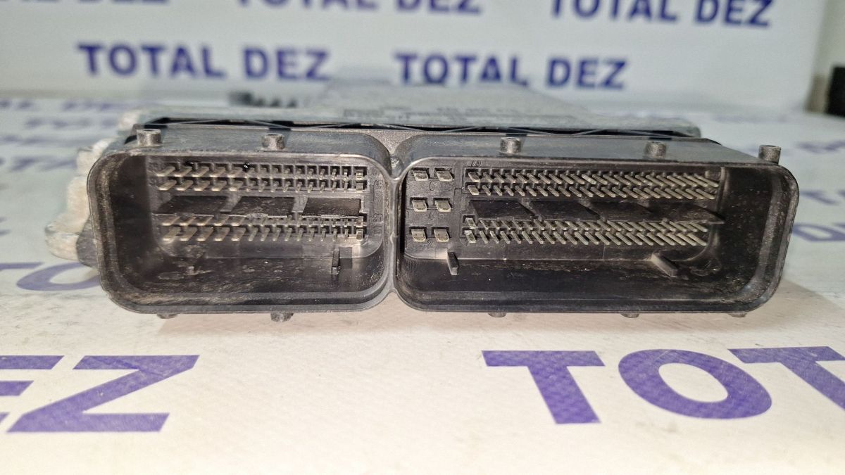 Calculator motor (ECU) Seat Leon (1P) 2006 - 03G906016AJ 0281011730 1039S10514