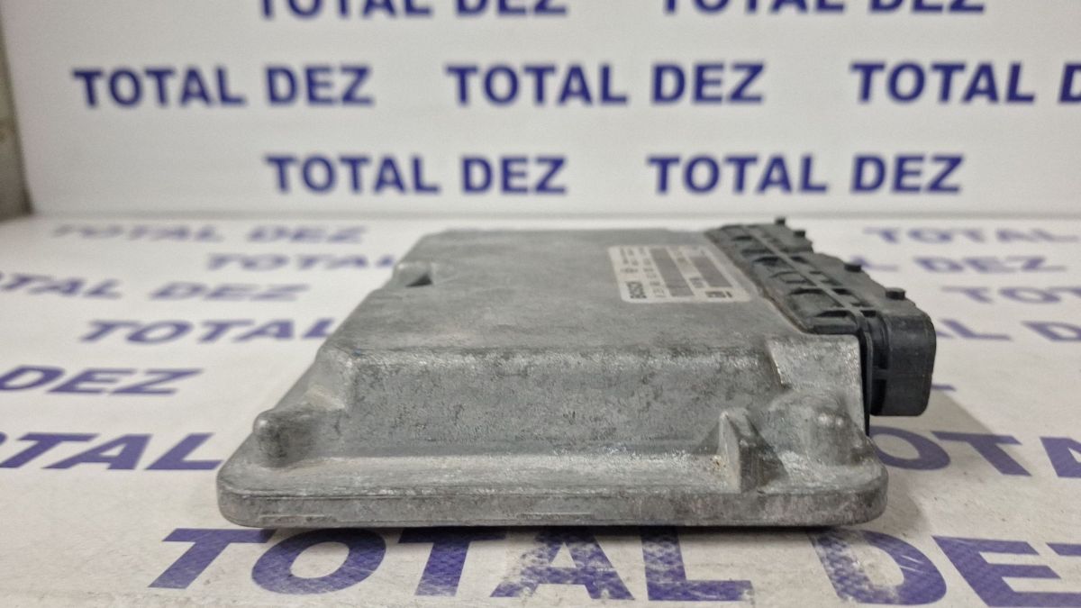 Calculator motor (ECU) Opel Vectra B 1995 - 0281001633 28SA3691