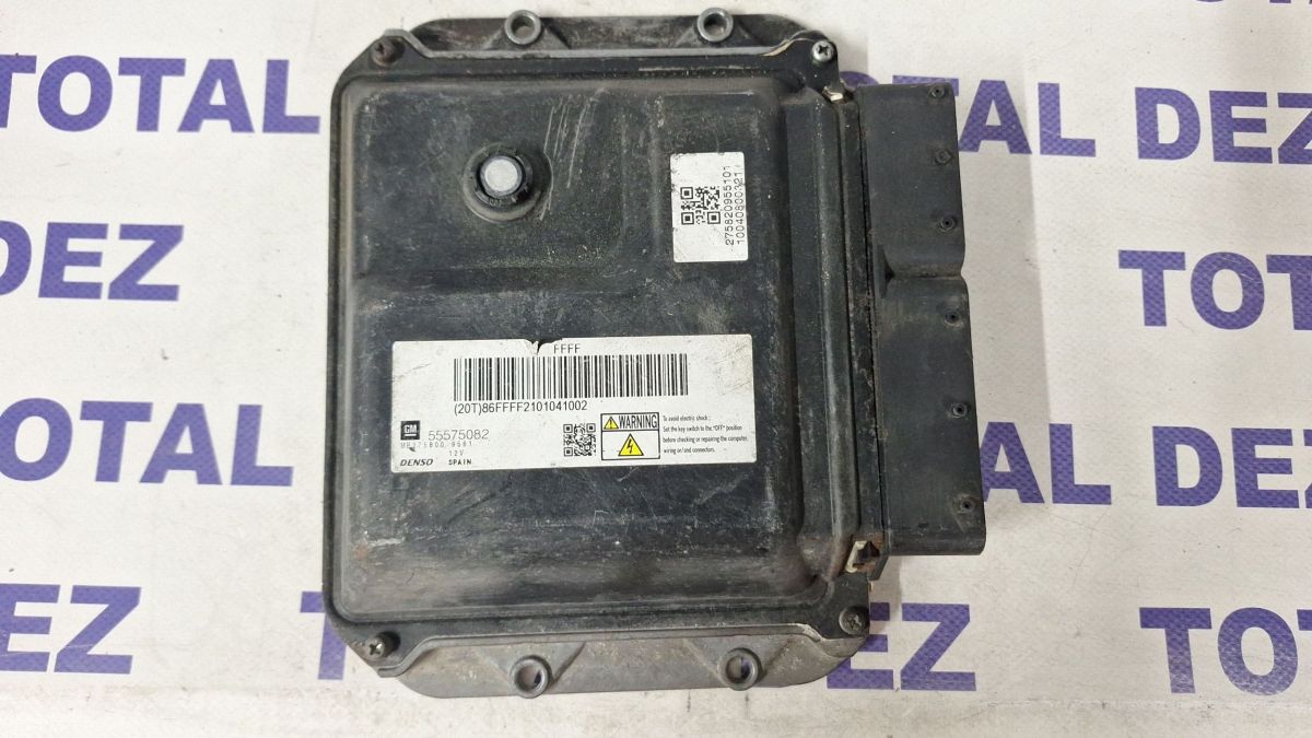 Calculator motor (ECU) Opel Astra J 2010 - 55575082 86FFFF41010410