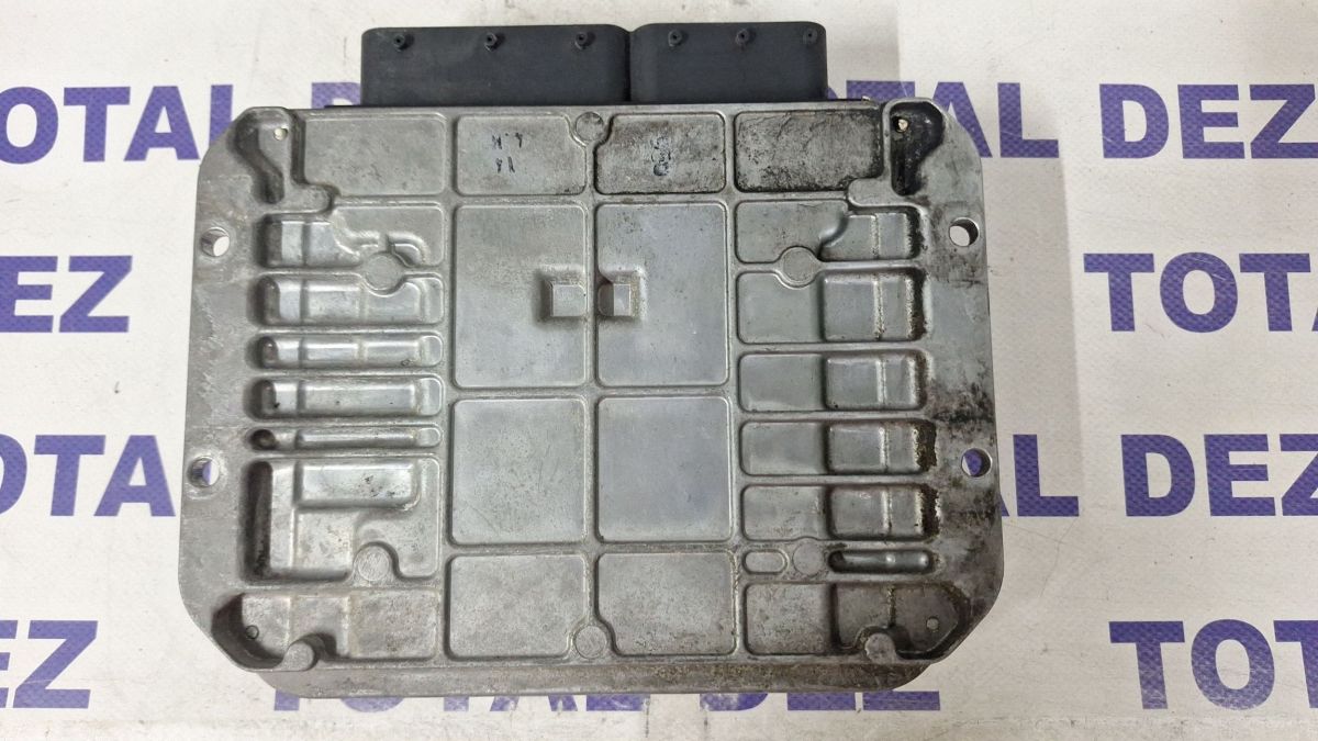Calculator motor (ECU) Opel Astra J 2010 - 55575082 86FFFF41010410
