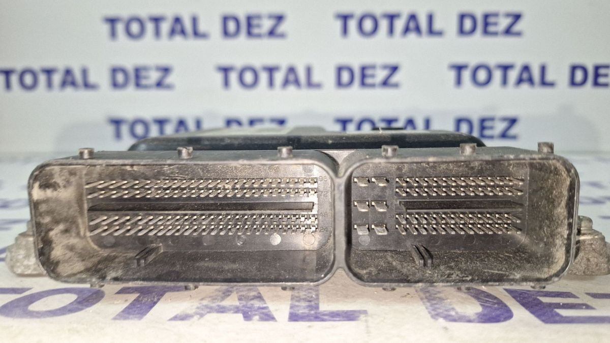 Calculator motor (ECU) Opel Astra J 2009 - 55579893