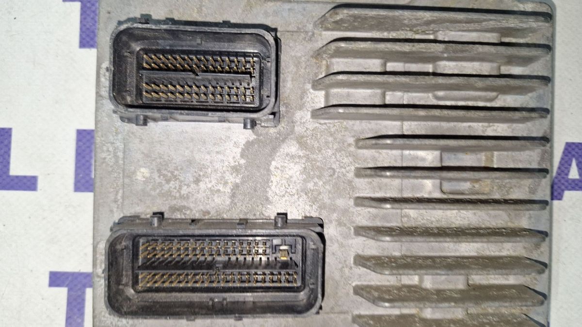 Calculator motor (ECU) Opel Astra J 2010 - 12636386 12639891 86AATS56032000WMY