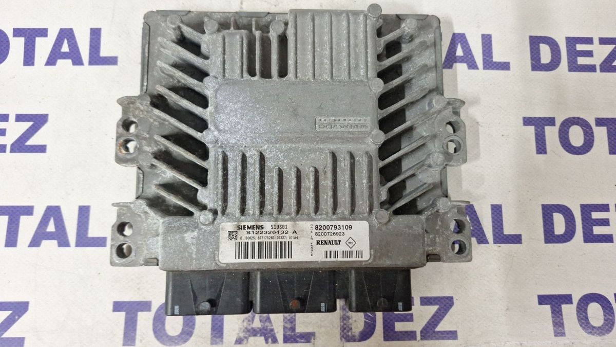 Calculator motor (ECU) Renault Laguna III 2010 - 8200726923 8200793109 S122326132A