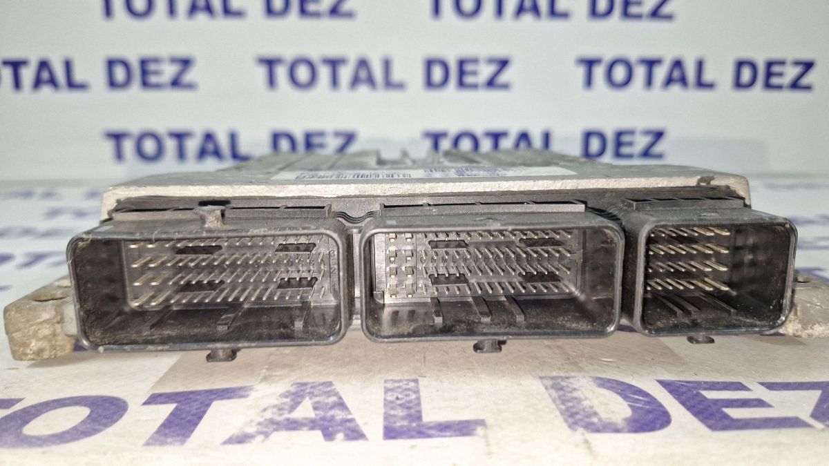 Calculator motor (ECU) Renault Megane III 2010 - 237100777R S180067109A