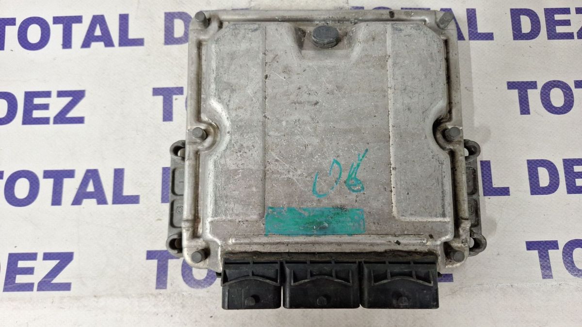 Calculator motor (ECU) Renault Espace III 2000 - 0281001999 7700104407 7700114854 28TM0206