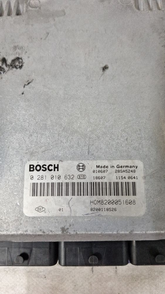 Calculator motor (ECU) Opel Vivaro 2003 - 0281010632 8200118526 H0M8200051608