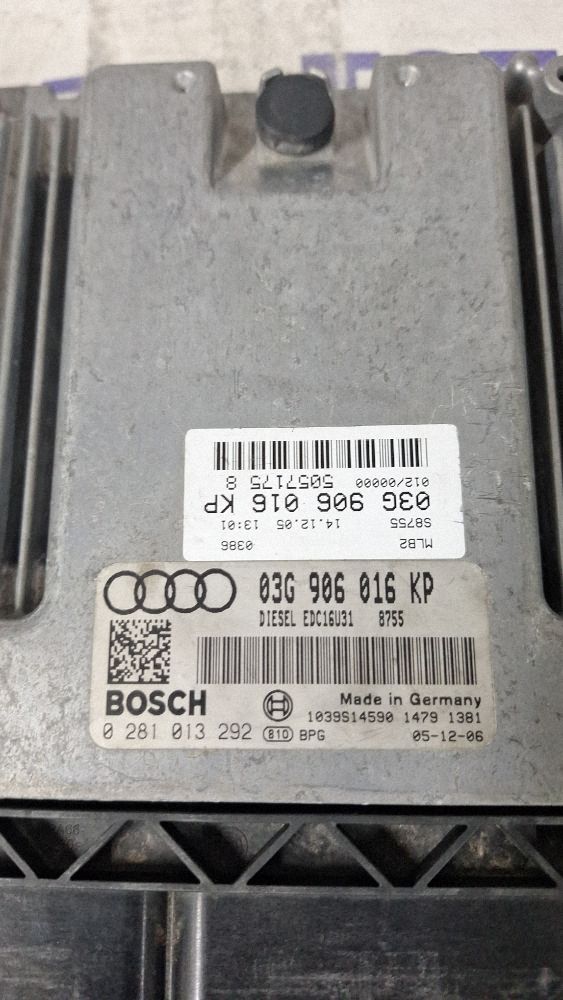 Calculator motor (ECU) Audi A4 S4 B7 8E 8H 2006 - 03G906016KP 0281013292 1039S14590