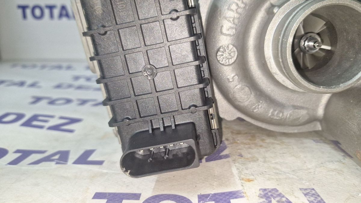 Turbina Ford Focus C-MAX C-MAX Grand C-MAX 2007 - 4M5Q6K682AG 7421107 004621