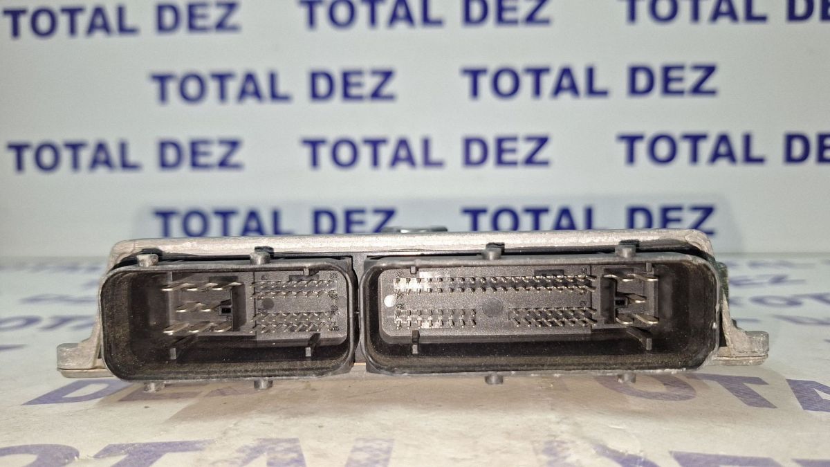 Calculator motor (ECU) Volkswagen Polo Cross 2011 - 03E906019M 03E906019B 5WA11002