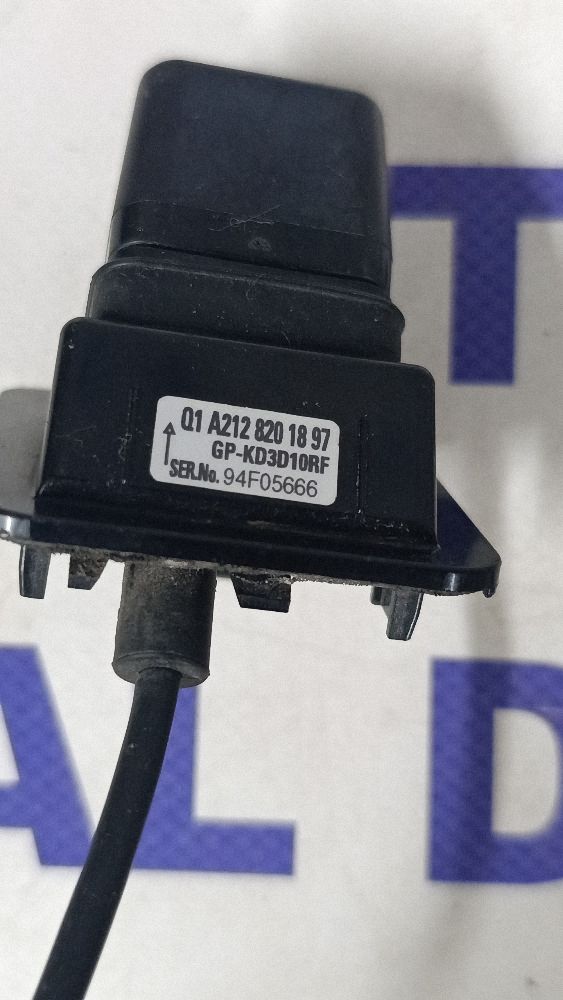 Camera marsarier Mercedes E-class 2010 - A2128201897 94F05666