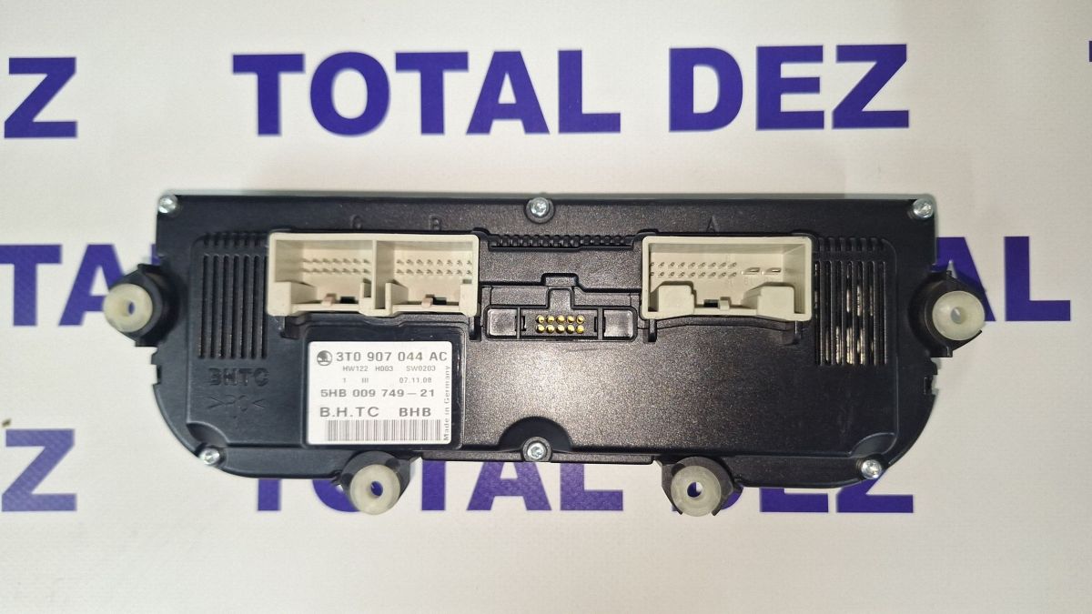 Climatronic Skoda Octavia Mk2 (1Z) 2010 - 3T0907044AC 5HB00974921