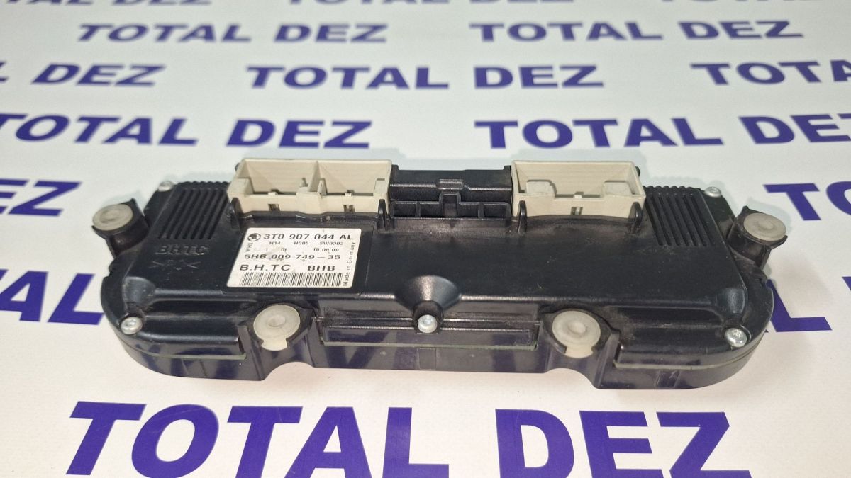Climatronic Skoda Octavia Mk2 (1Z) 2009 - 3T0907044AL 5HB00974935
