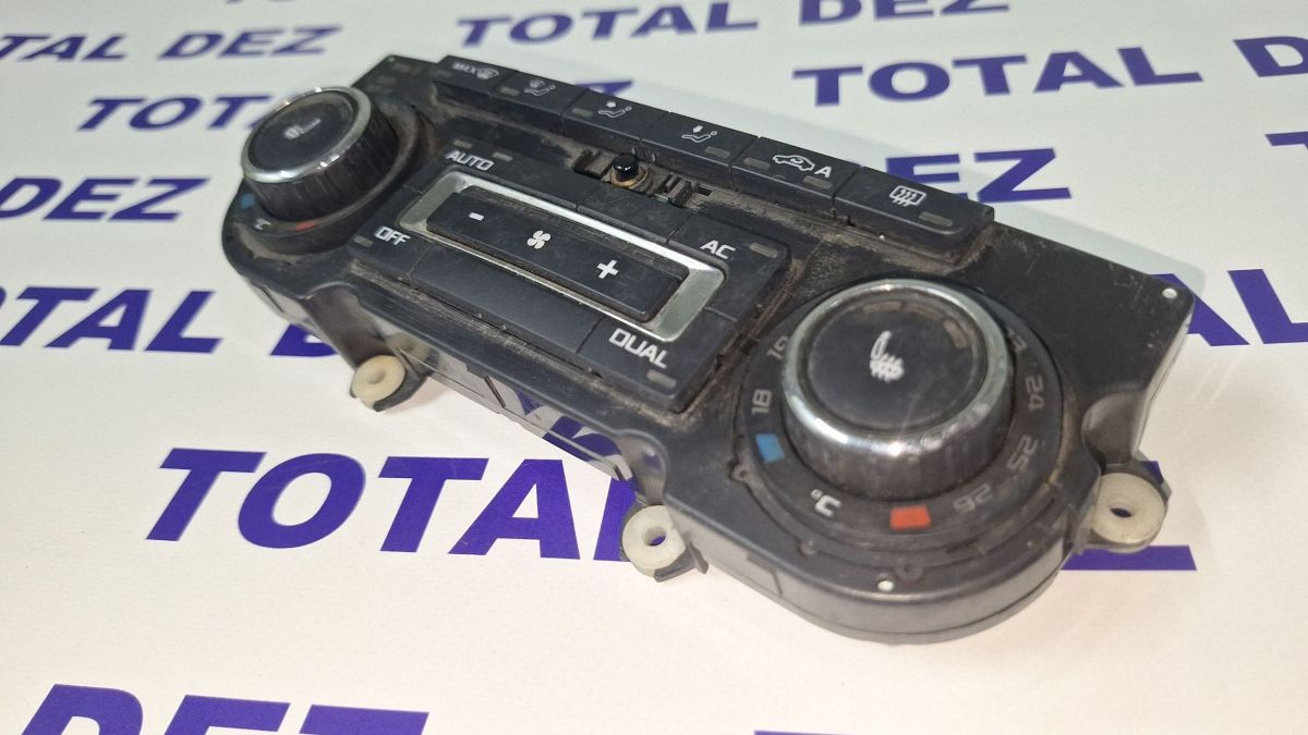 Climatronic Skoda Octavia Mk2 (1Z) 2009 - 3T0907044AL 5HB00974935