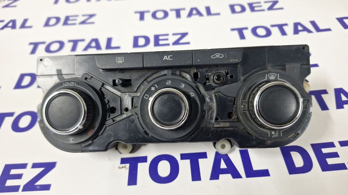 Climatronic Skoda Octavia Mk2 (1Z) 2010 - 3T0820047H