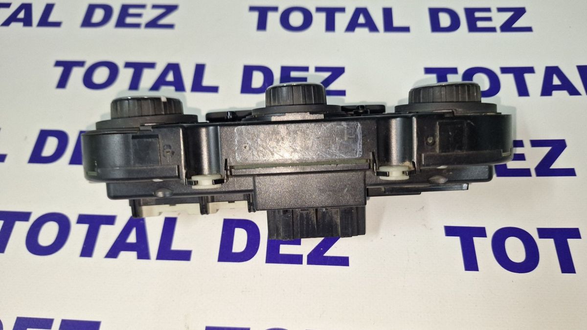 Climatronic Skoda Octavia Mk2 (1Z) 2010 - 3T0820047H