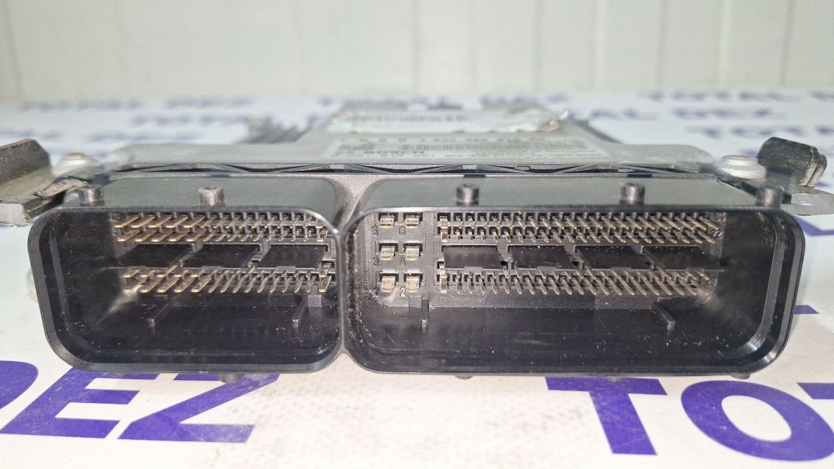 Calculator motor (ECU) Audi A4 S4 B7 8E 8H 2006 - 03G906016MH 0281014261