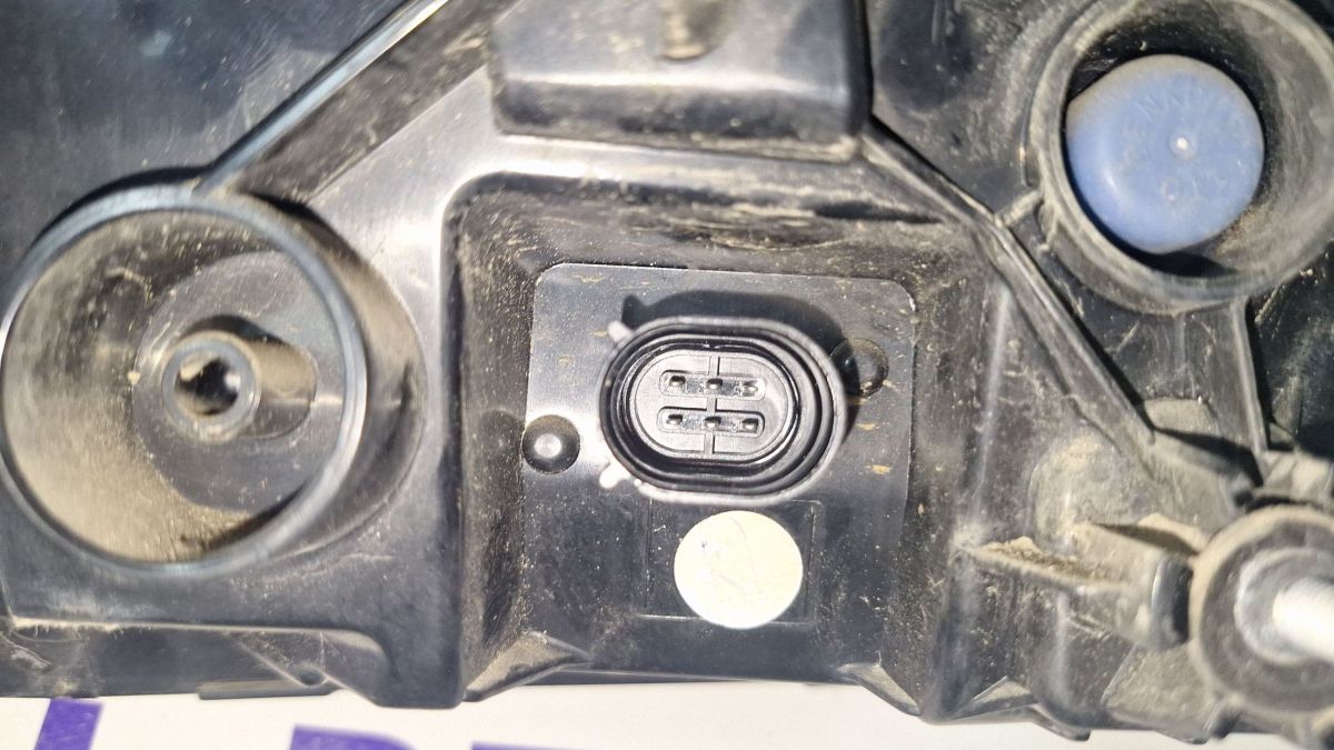 Stop Dreapta spate Porsche Cayenne (92A) 2012 - 7P5945094K 89090774