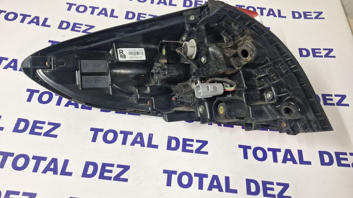 Stop Dreapta spate Toyota C-HR I 2017 - 81550F4010 21102016 16436F