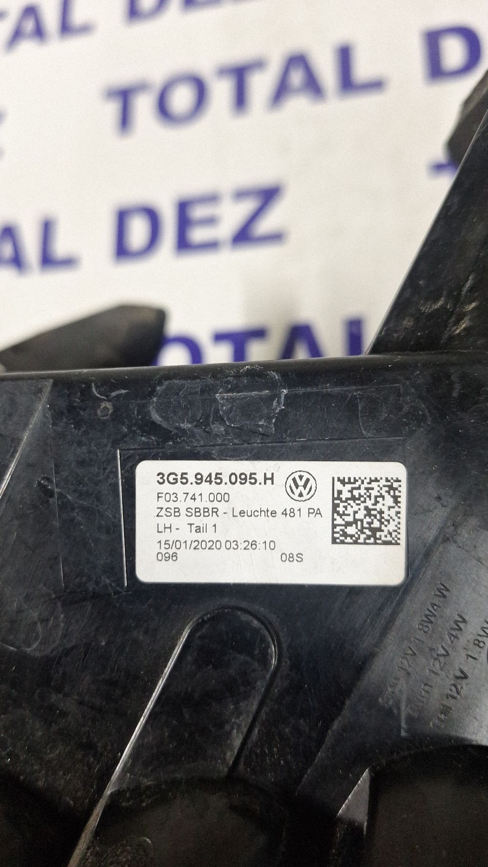 Stop Stanga spate Volkswagen Passat B8 2015 - 3G5945095H F03741000