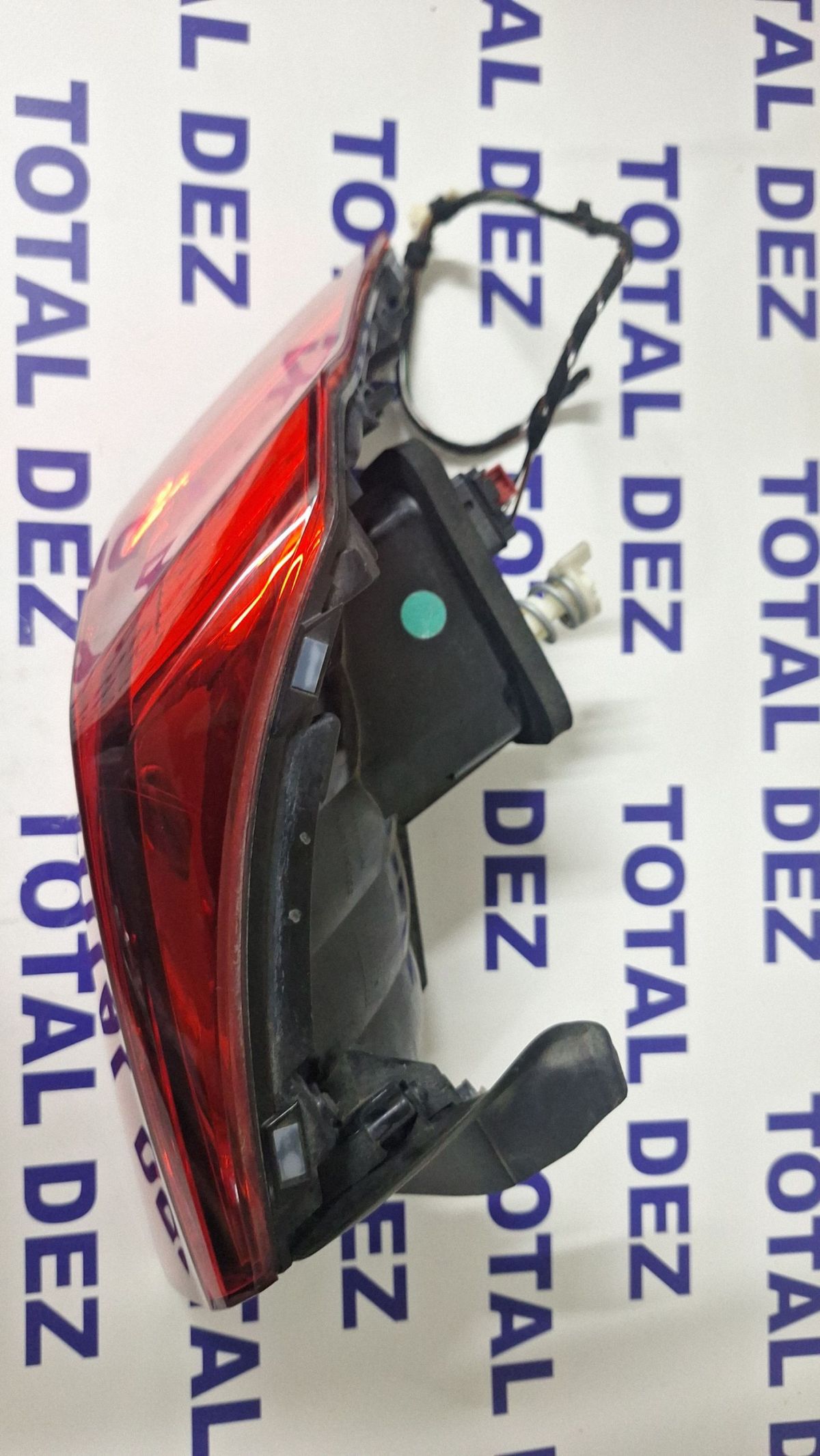 Stop Stanga spate Volkswagen Passat B8 2015 - 3G5945095H F03741000
