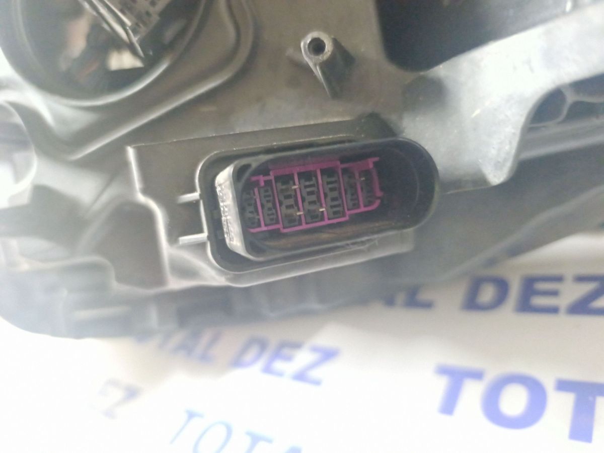 Far Dreapta fata Volkswagen Touareg III 2021 - 761941036 1EX01314302