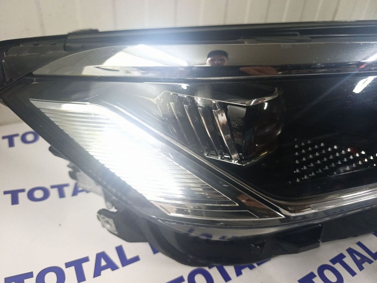 Far Dreapta fata Volkswagen Touareg III 2021 - 761941036 1EX01314302