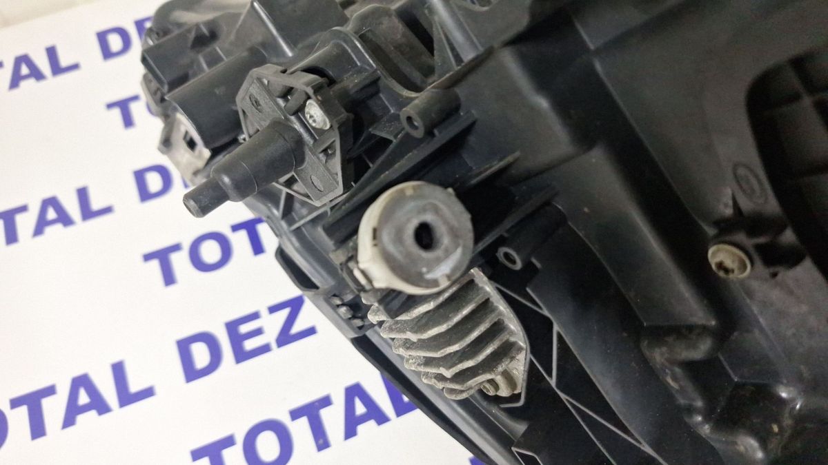 Far Dreapta fata BMW Seria 7 G11 G12 2015 - 8499236 7729200017 2018051806