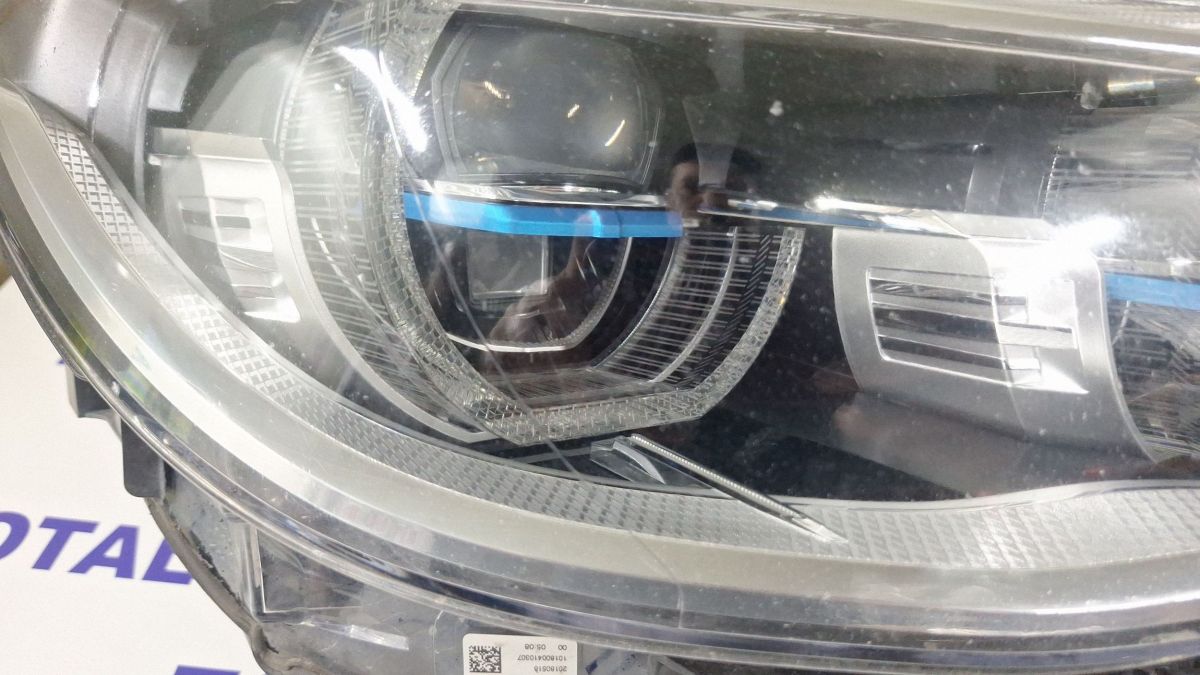 Far Dreapta fata BMW Seria 7 G11 G12 2015 - 8499236 7729200017 2018051806
