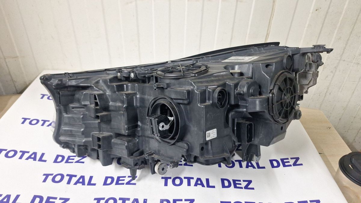 Far Dreapta fata BMW Seria 7 G11 G12 2015 - 8499236 7729200017 2018051806