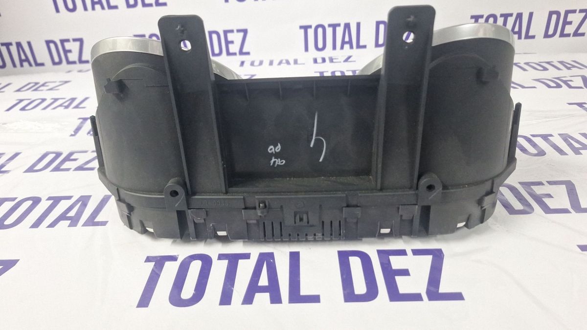 Ceasuri bord Jaguar XE 2016 - GX7310849DF