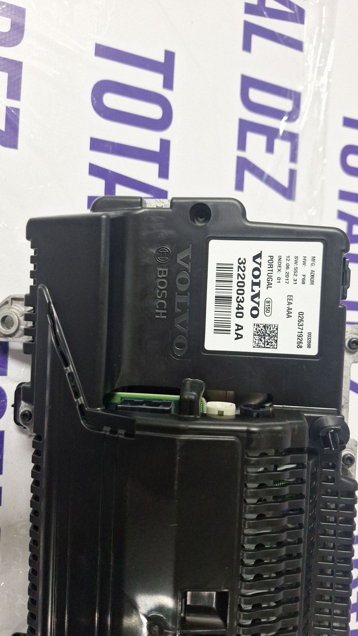 Ceasuri bord Volvo XC60 2019 - 32200340 0263719268 SW55231