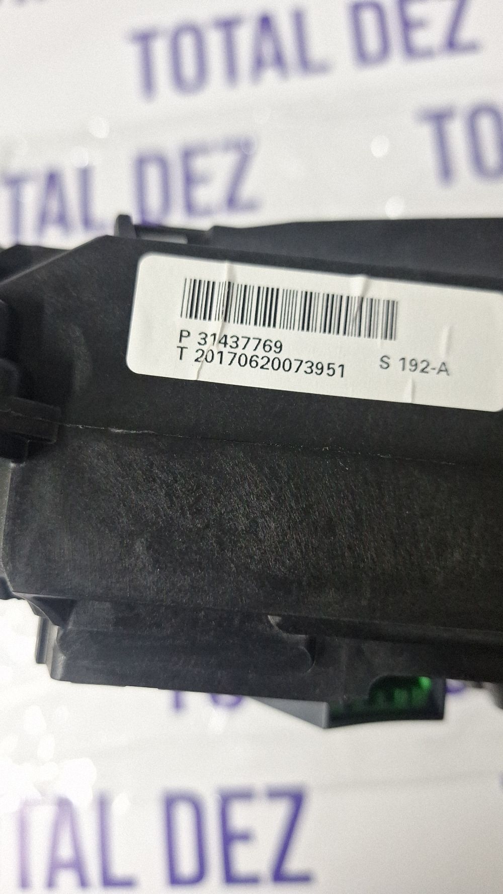 Schimbator viteze Volvo XC60 2019 - P31437769