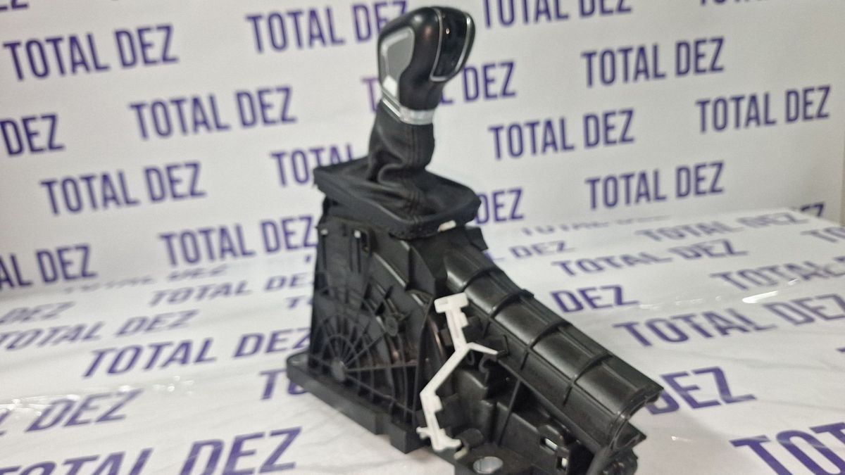 Schimbator viteze Volvo XC60 2019 - P31437769
