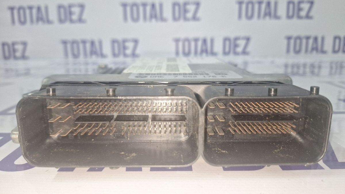 Calculator motor (ECU) BMW Seria 3 E92 E93 2008 - 7552176 1039S08761 18562114