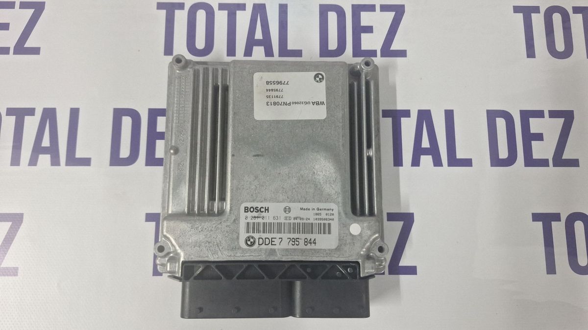 Calculator motor (ECU) BMW Seria 1 E81 E87 2005 - 0281011631 7795844 1039S06340 899964Z
