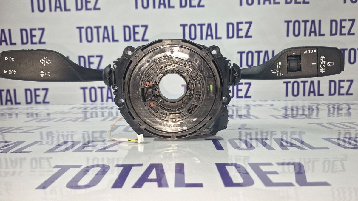 Maneta stergatoare BMW Seria 2 F46 2016 - 9368601 HW0006SW0015