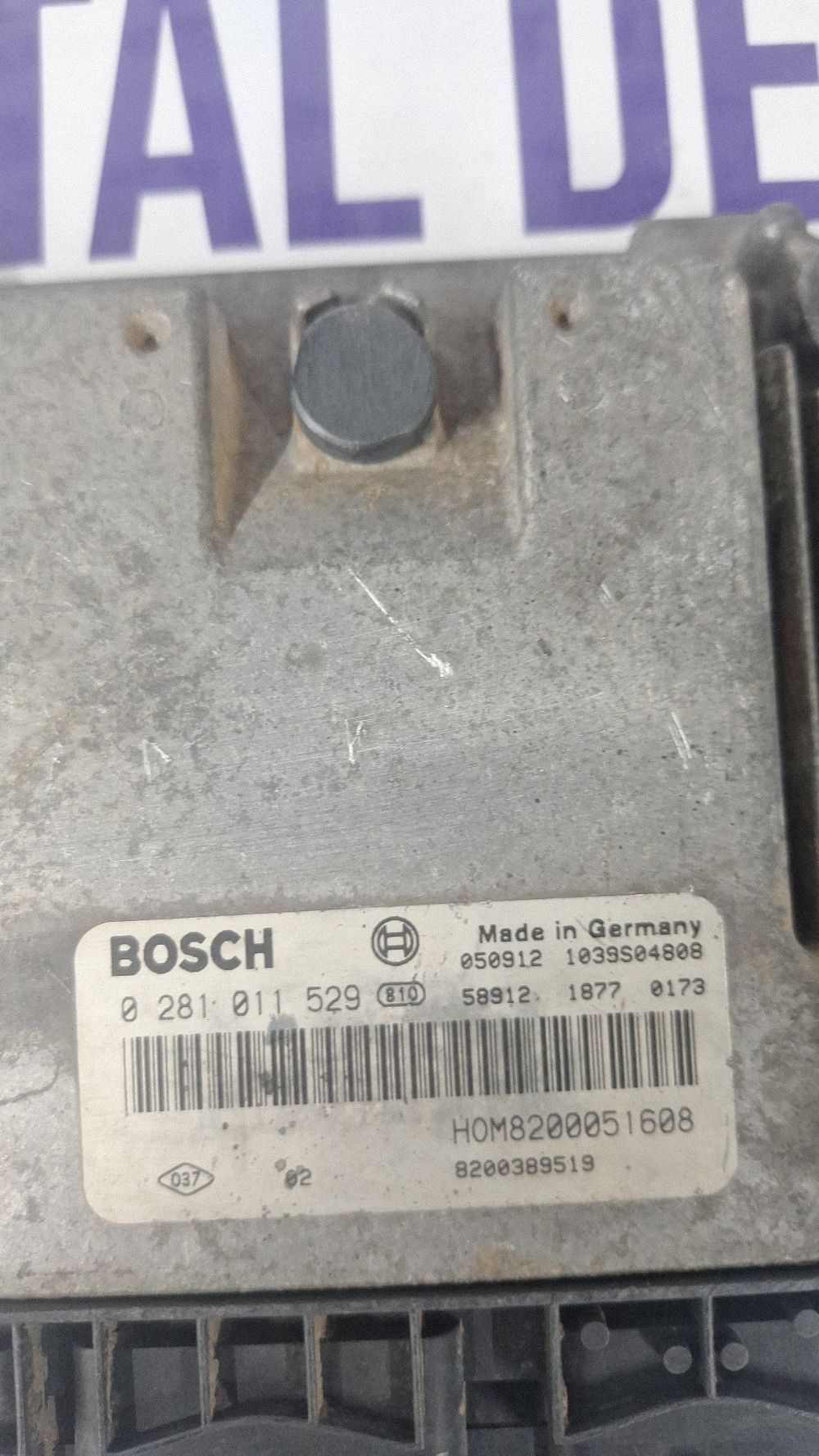 Calculator motor (ECU) Renault Trafic II (X83) 2003 - 0281011529 8200389519 1039S04808