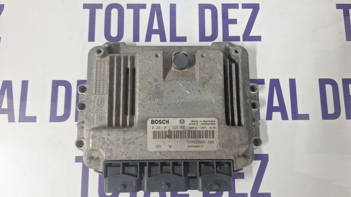 Calculator motor (ECU) Renault Trafic II (X83) 2003 - 0281011529 8200389519 1039S04808