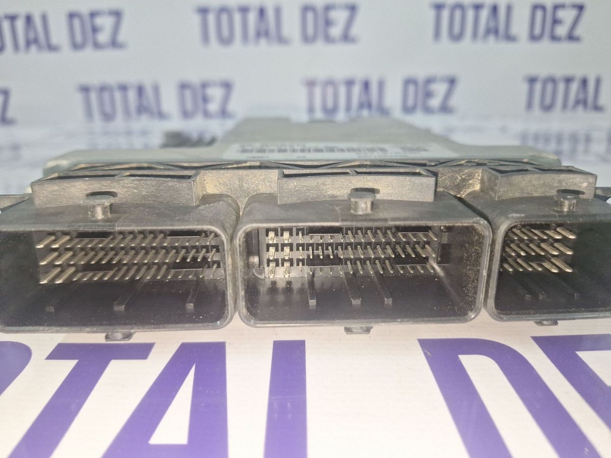 Calculator motor (ECU) Renault Laguna III 2012 - 237101620R 0281018933 237102335R