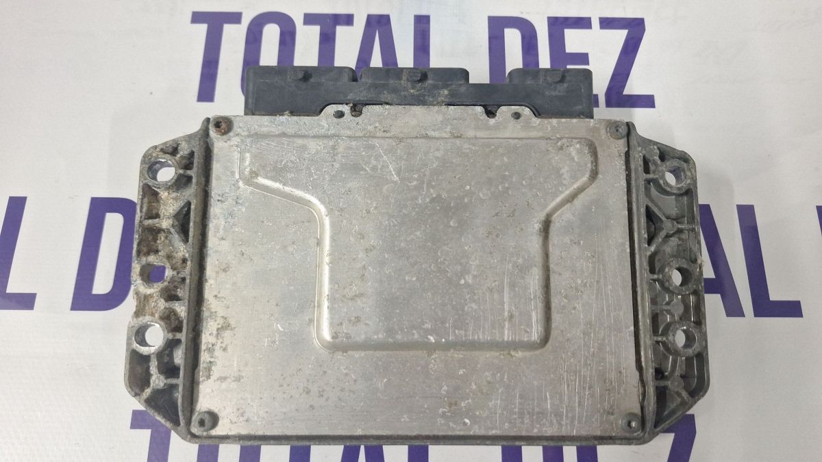 Calculator motor (ECU) Renault Clio III 2006 - 8200461733 8200504593 215854126B