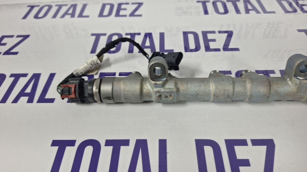Conducta alimentare Land Rover Defender 2021 - K6D39D280AA