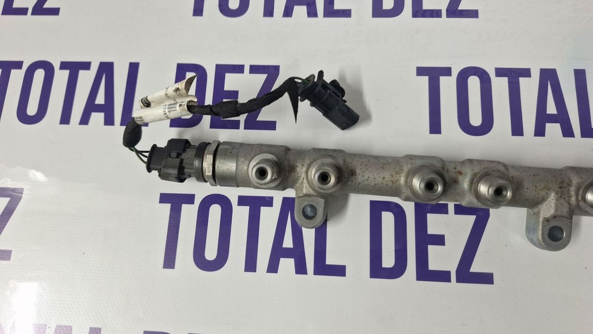 Conducta alimentare Land Rover Defender 2021 - K6D39D280AA