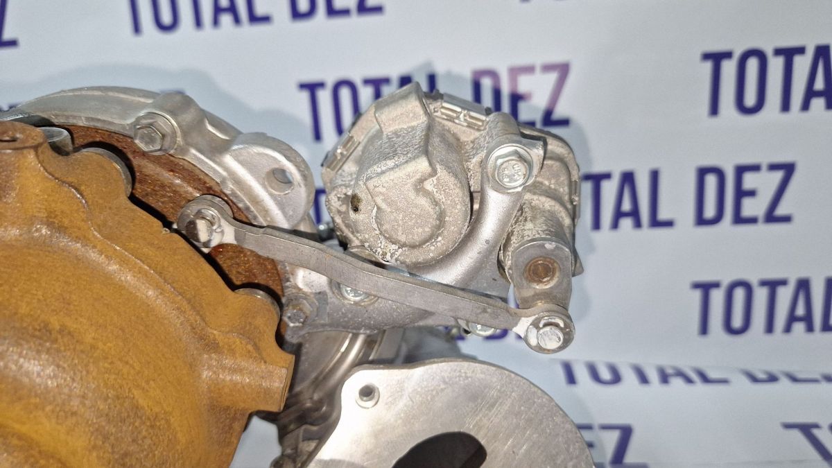 Turbina Land Rover Defender 2021 - 8834040005 K6D36K682BF A018974