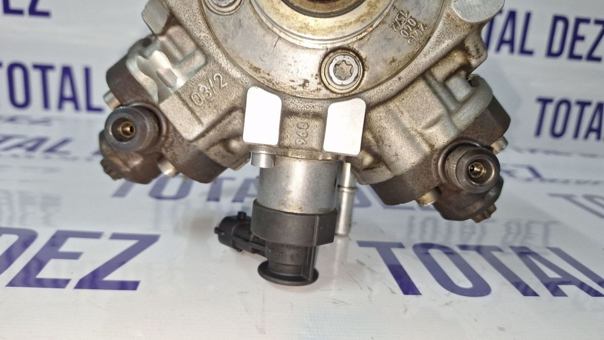 Pompa injectie Land Rover Range Rover Sport L494 2017 - 0445010021 FW939B395AB