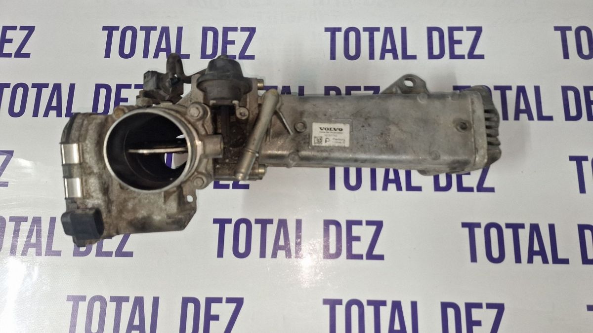 Racitor gaze Volvo S60 2012 - 30757742 70304900 1110700274 246453