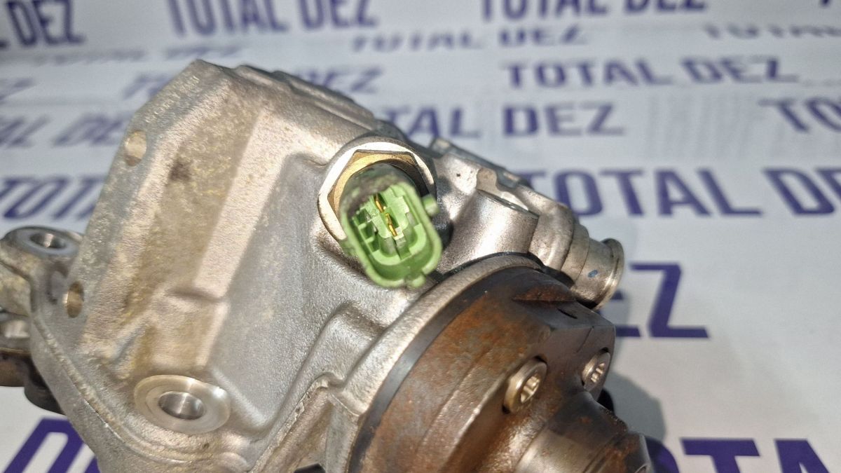 Pompa injectie Volvo XC60 2013 - 31372081 0445010681