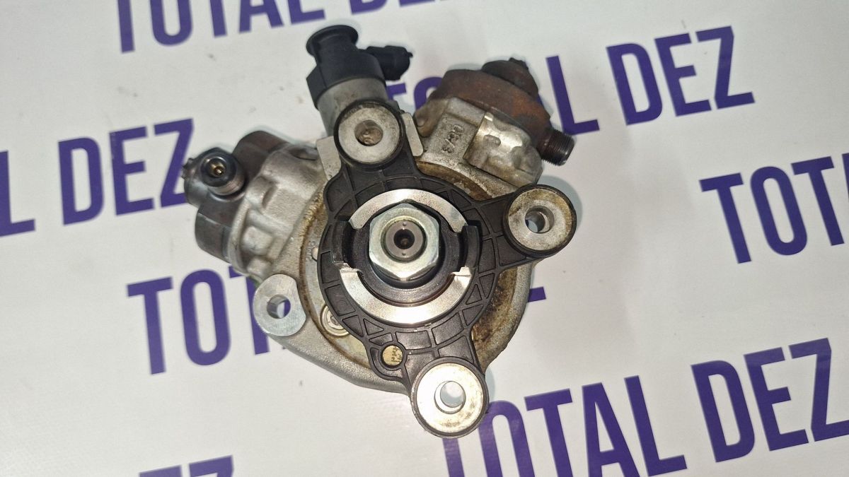 Pompa injectie Volvo XC60 2013 - 31372081 0445010681